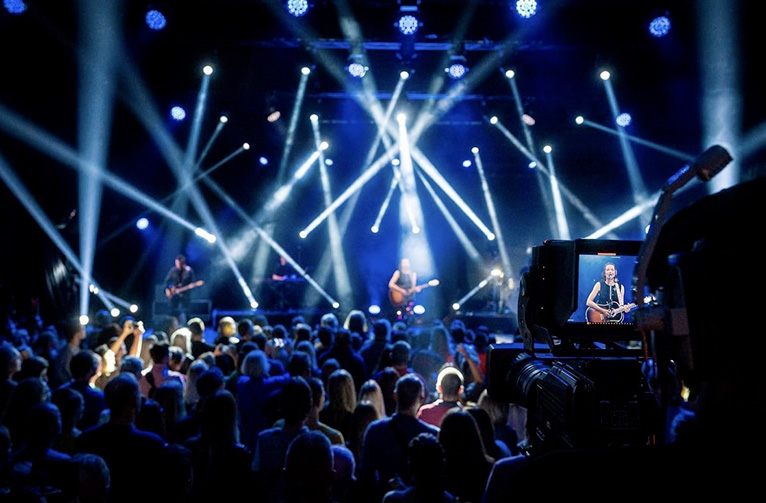 picture ZUZANA SMATANOVÁ