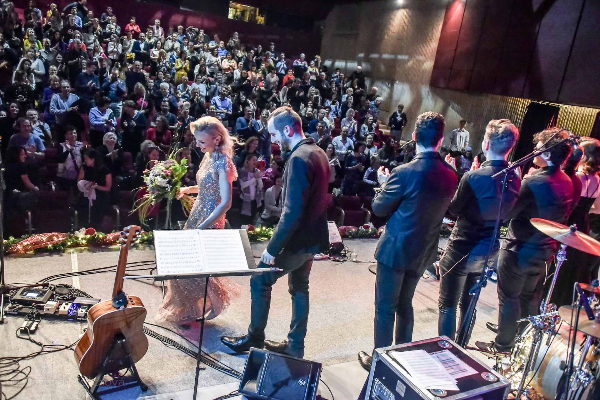 picture VIANOČNÁ JANAIS 2025