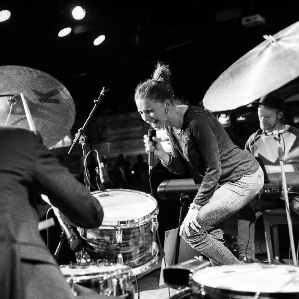 Dorota Nvotová a band