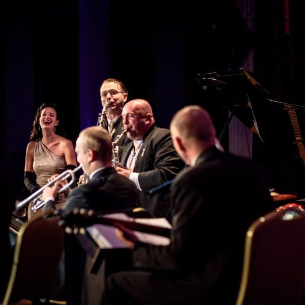 Fats Jazz Band - Na vlnách swingu