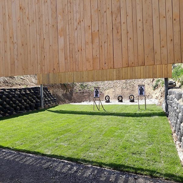 PEŤOVA ŠKOLA STRIELANIA