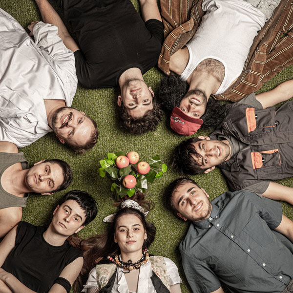 Adamove jablká / Ádám almái - Trepp platform