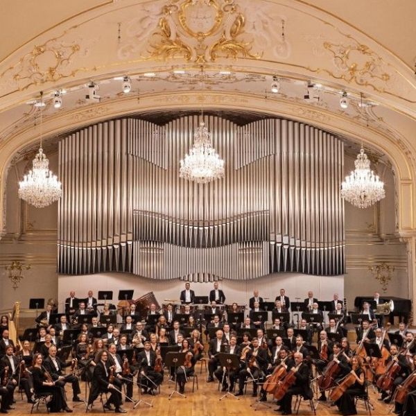 ROMANTIKA LETNÝCH NOCÍ - SLOVENSKÁ FILHARMÓNIA