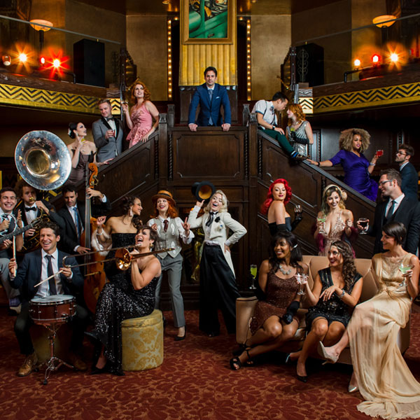 SCOTT BRADLEE´S POSTMODERN JUKEBOX