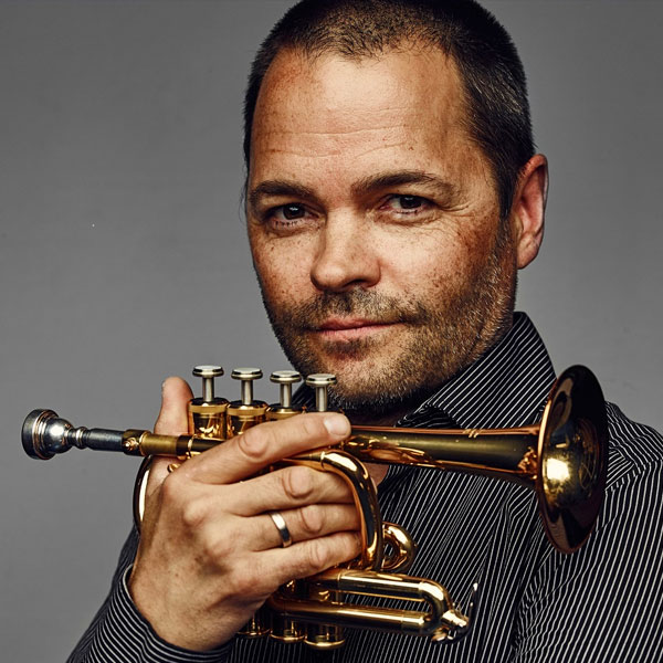 DAVID KOLLAR (SK) &ARVE HENRIKSEN (NO) I Koncert