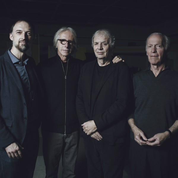 OREGON /USA/ & ACOUSTIC COLOURS /SK/