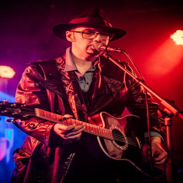 Egon Dust – Renegát