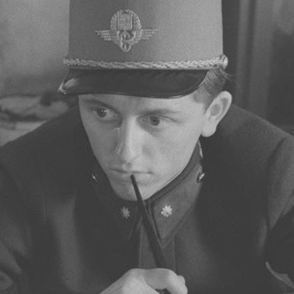 OSTRO SLEDOVANÉ VLAKY