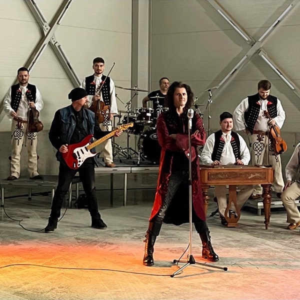 ROZSUTEC SPIEVA – FS ROZSUTEC & SKUPINA ARZÉN